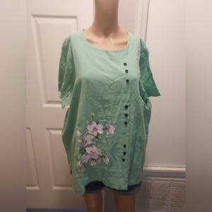 New linen blouse with floral design
